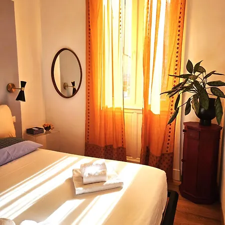 Rosy's House Un Attico A Due Passi Dall'acquario Parking Free * Genua