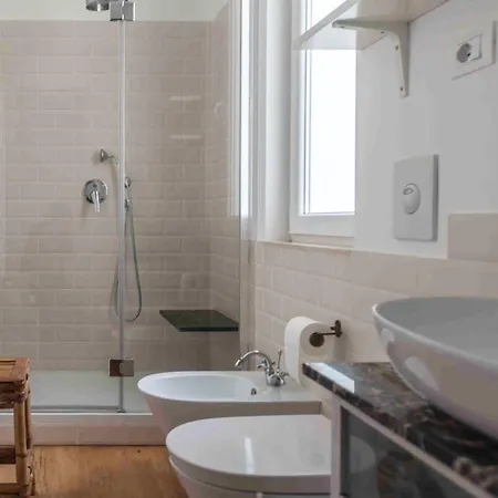 Apartamento Rosy's House Un Attico A Due Passi Dall'acquario Parking Free